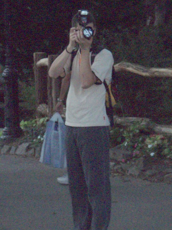 OLYMPUS DIGITAL CAMERA         
